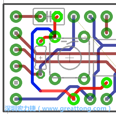 為了要創(chuàng)造一個電路通道，首先要先點擊重置開關(guān)的連結(jié)點進行布線，在電路板的背面繪制線路直到其它線路前的乾淨區(qū)域。