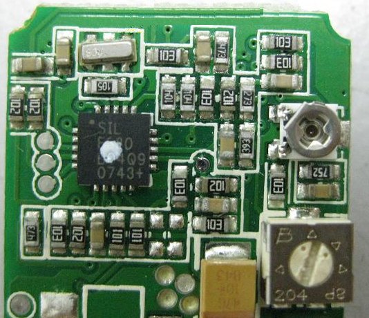 PCBA加工IC元件主要分為DIP及SMD兩大類，DIP 插件的IC，SMD (Surface Mount Device) 表面貼裝元件。